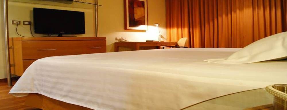 Hotel Mercury Inn Керетаро Экстерьер фото