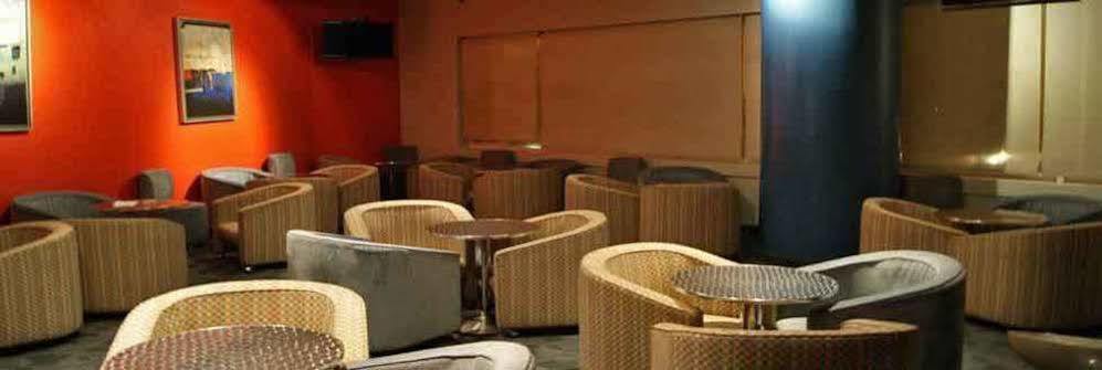 Hotel Mercury Inn Керетаро Экстерьер фото